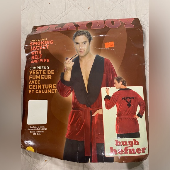 Hugh Hefner Halloween costume - Picture 1 of 3
